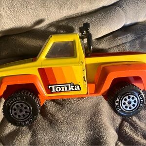 1979 GREAT CONDITION VINTAGE Tonka Toy Rally Truck Pickup 4x4 Orange & Yellow 9"